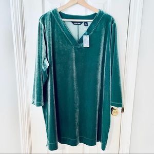 🆕Lands End Velvet Tunic